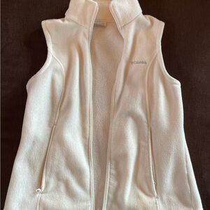 Columbia Women's Cream Fleece Vest